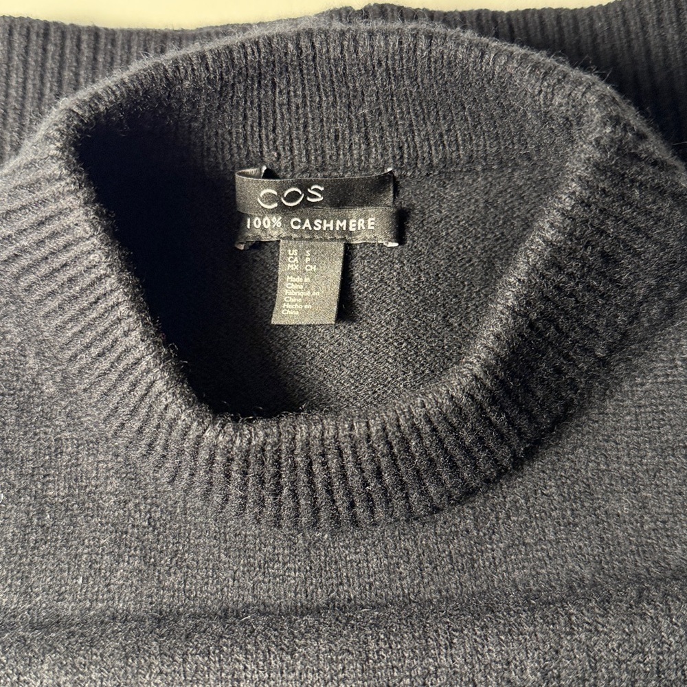 COS Black Cashmere Knitwear Size Small - Picture 3 of 4